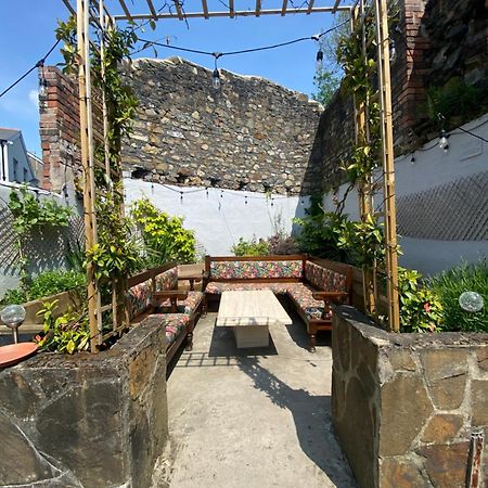 The Tiger Inn Merthyr Tydfil Exterior photo