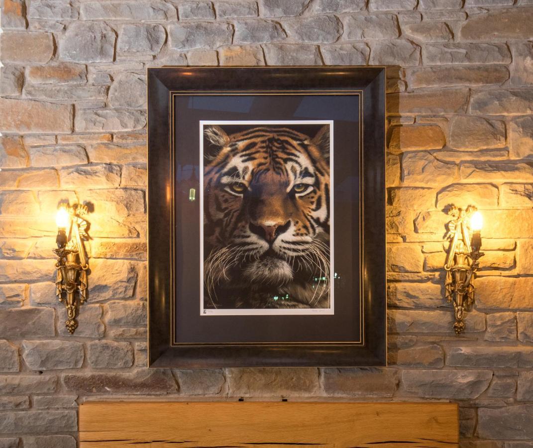 The Tiger Inn Merthyr Tydfil Exterior photo