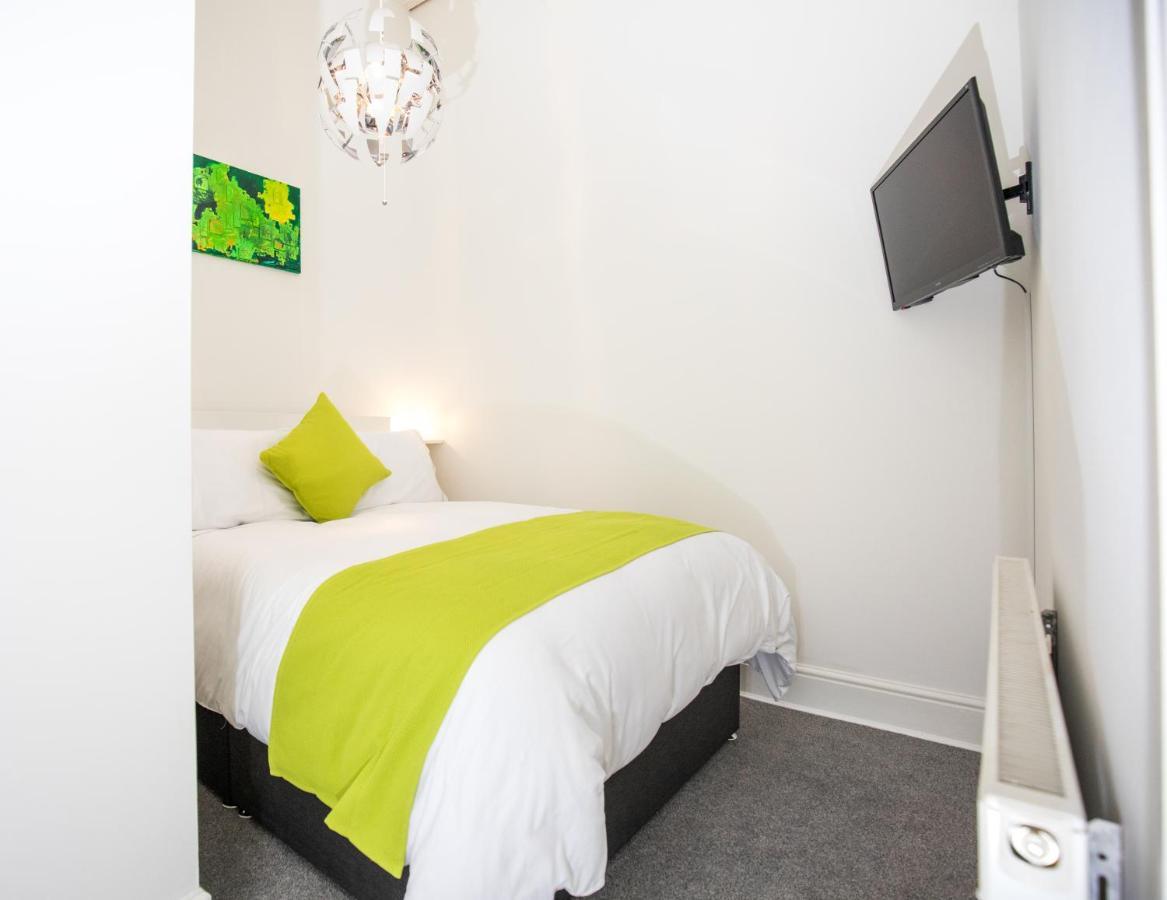 The Tiger Inn Merthyr Tydfil Room photo